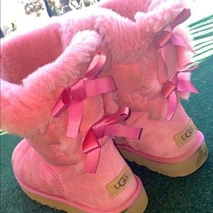 PINK UGG BAILEY BOOT